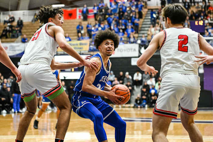 Lincoln Gresham 6A Oregon boys basketball quarterfinal Naji Saker -21